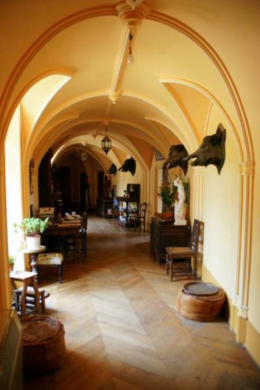 Chateau De Bresse Sur Grosne Room photo